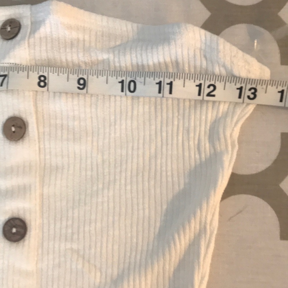 1 Left🌷Apple Tree-Boutique White tube top🌷 - Picture 6 of 8